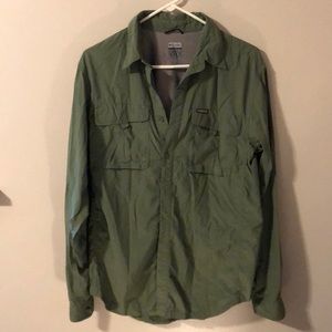 Men’s Columbia green active outdoor shirt
